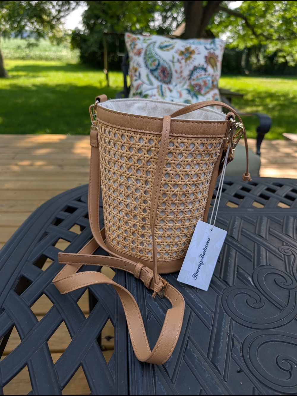 NWT Tommy Bahama Tan Woven Rattan Bucket Crossbody Bag